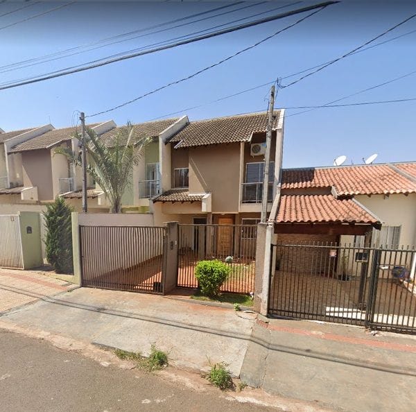 Casa em Jardim São Paulo, Londrina/PR de 100m² 3 quartos à venda por R$ 379.000,00