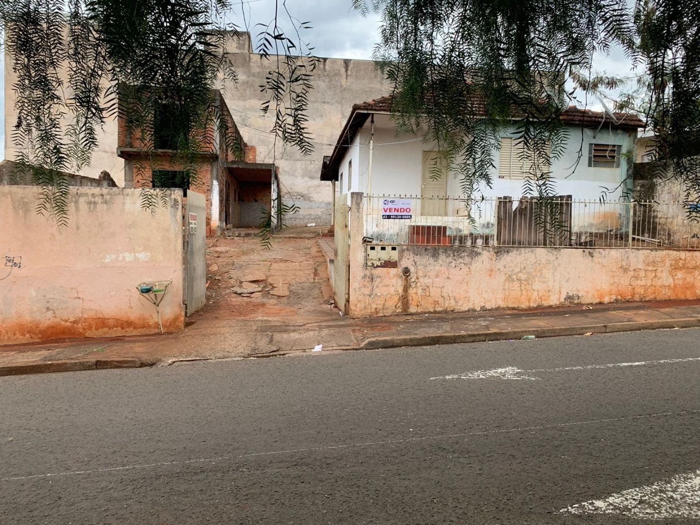 Terreno em Vila Adolfo, Londrina/PR de 10m² à venda por R$ 329.000,00