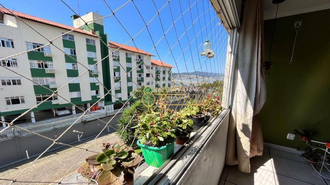 Apartamento em Estreito, Florianópolis/SC de 81m² 3 quartos à venda por R$ 458.000,00
