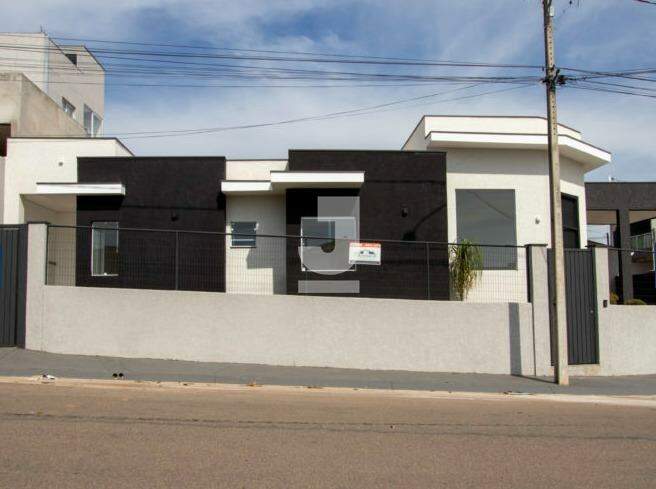 Casa em Centro, Bragança Paulista/SP de 150m² 3 quartos à venda por R$ 654.000,00