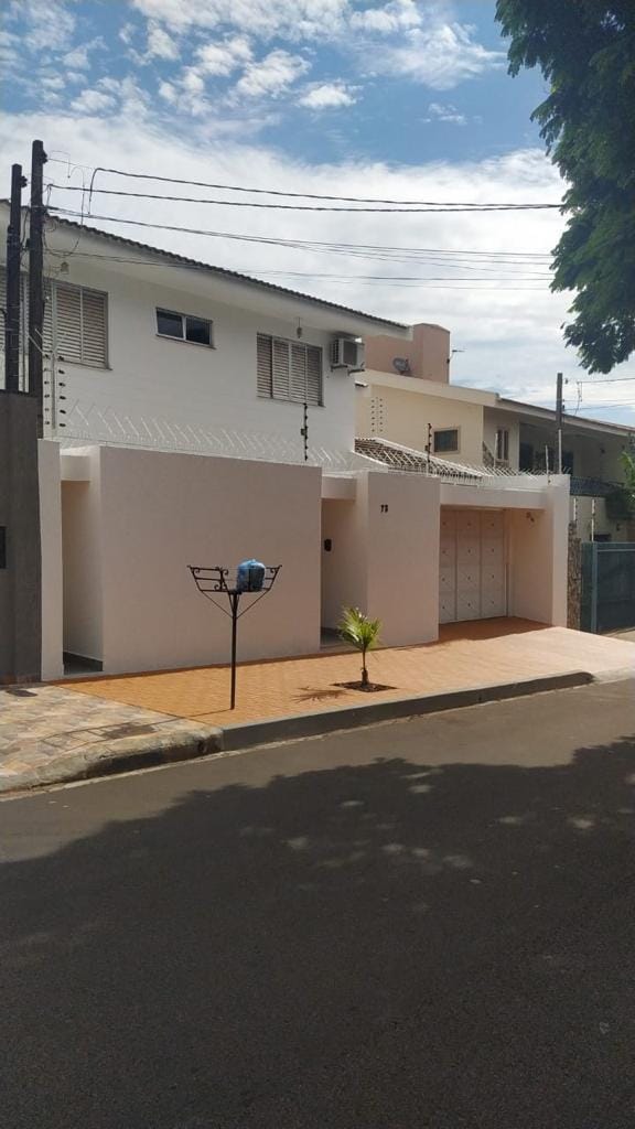 Casa em Jardim Novo Horizonte, Maringá/PR de 427m² 4 quartos à venda por R$ 1.499.000,00