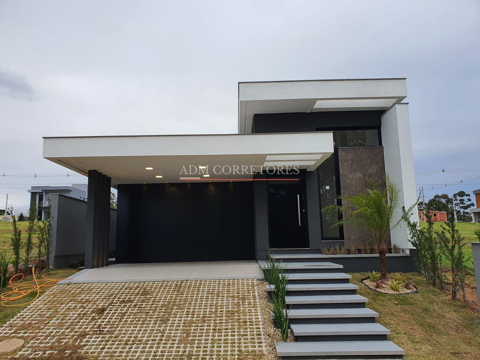 Casa em Centro, Gravataí/RS de 154m² 3 quartos à venda por R$ 1.549.000,00