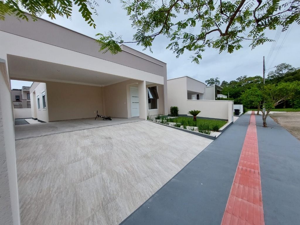 Casa em Praia de Fora, Palhoça/SC de 137m² 3 quartos à venda por R$ 879.000,00