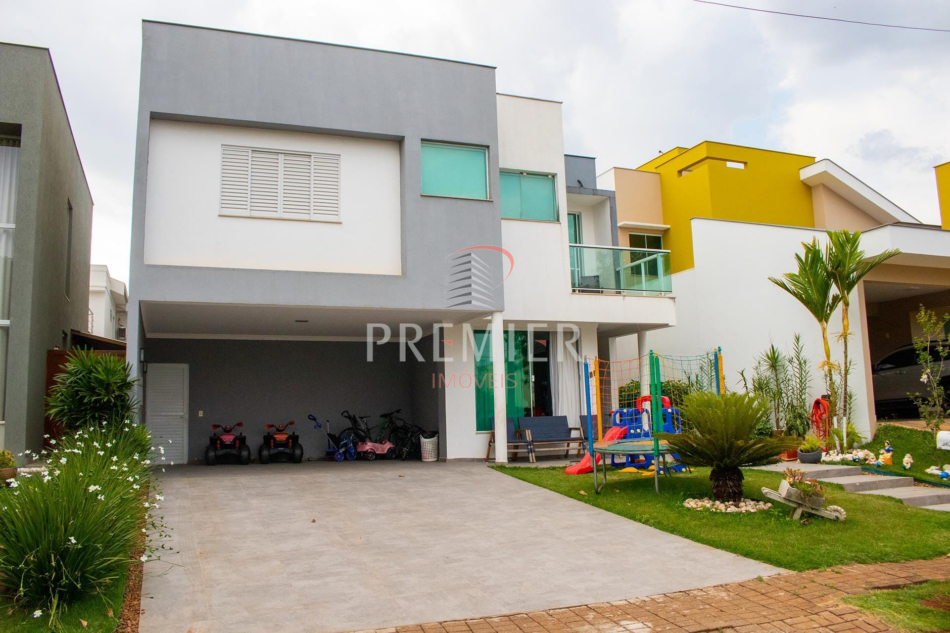 Casa em Esperança, Londrina/PR de 310m² 4 quartos à venda por R$ 2.489.000,00