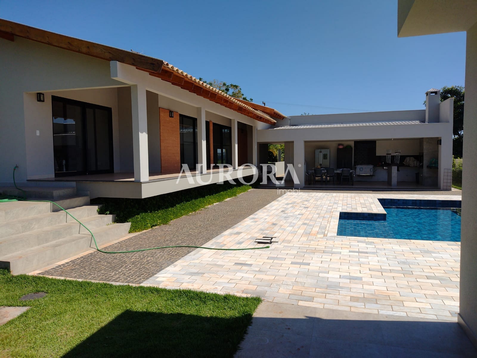 Casa em Estância Cabral, Cambé/PR de 250m² 3 quartos à venda por R$ 1.599.000,00