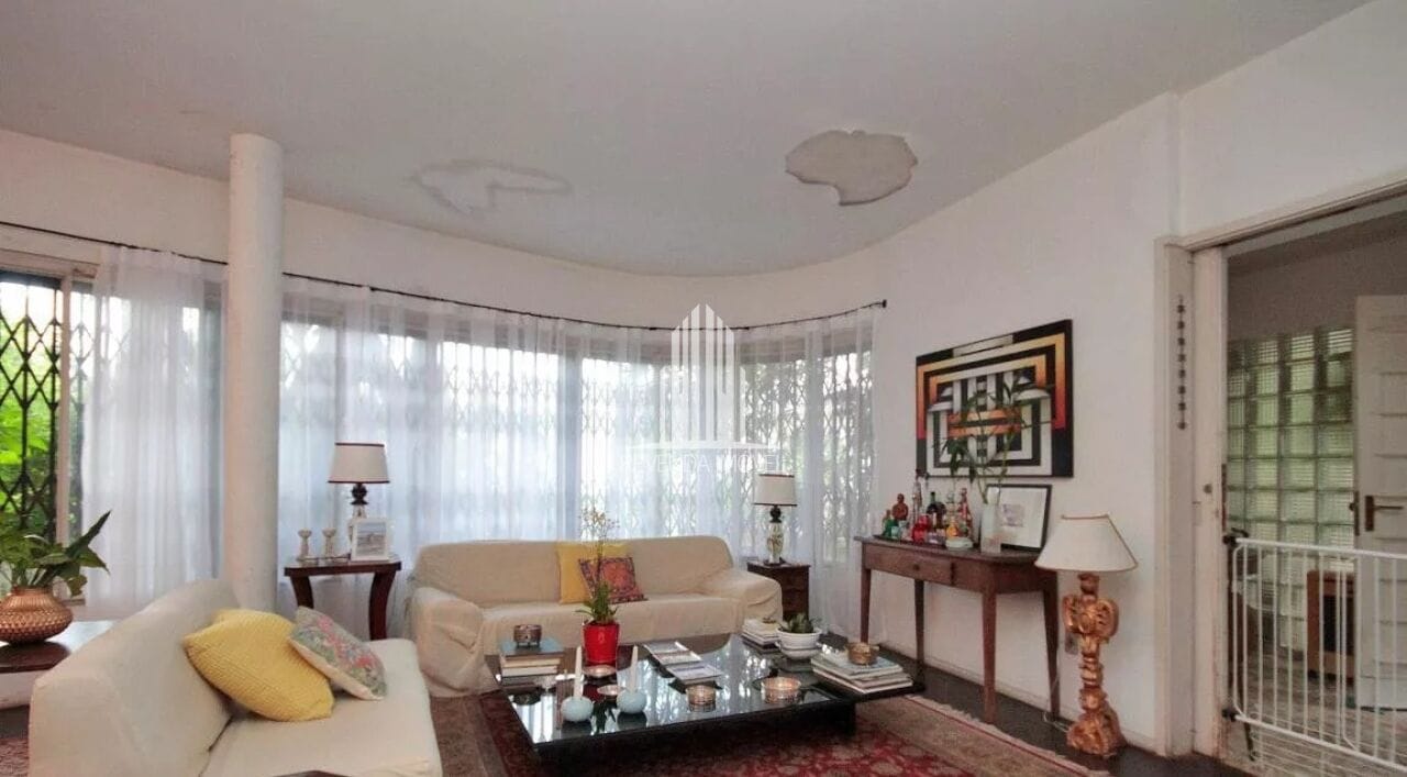 Casa em Pacaembu, São Paulo/SP de 300m² 3 quartos à venda por R$ 1.899.000,00