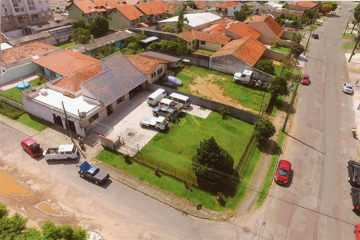 Terreno em Xaxim, Curitiba/PR de 10m² à venda por R$ 1.149.000,00