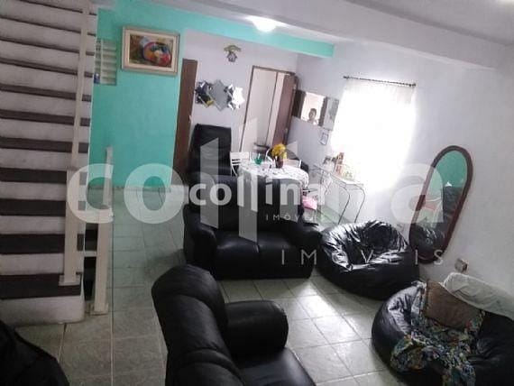 Casa em Vila Jussara, Carapicuíba/SP de 195m² 4 quartos à venda por R$ 399.000,00