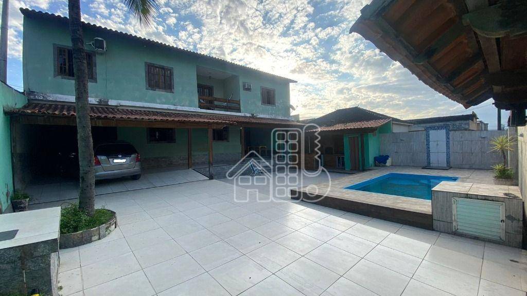 Casa em Laranjal, São Gonçalo/RJ de 254m² 4 quartos à venda por R$ 379.000,00