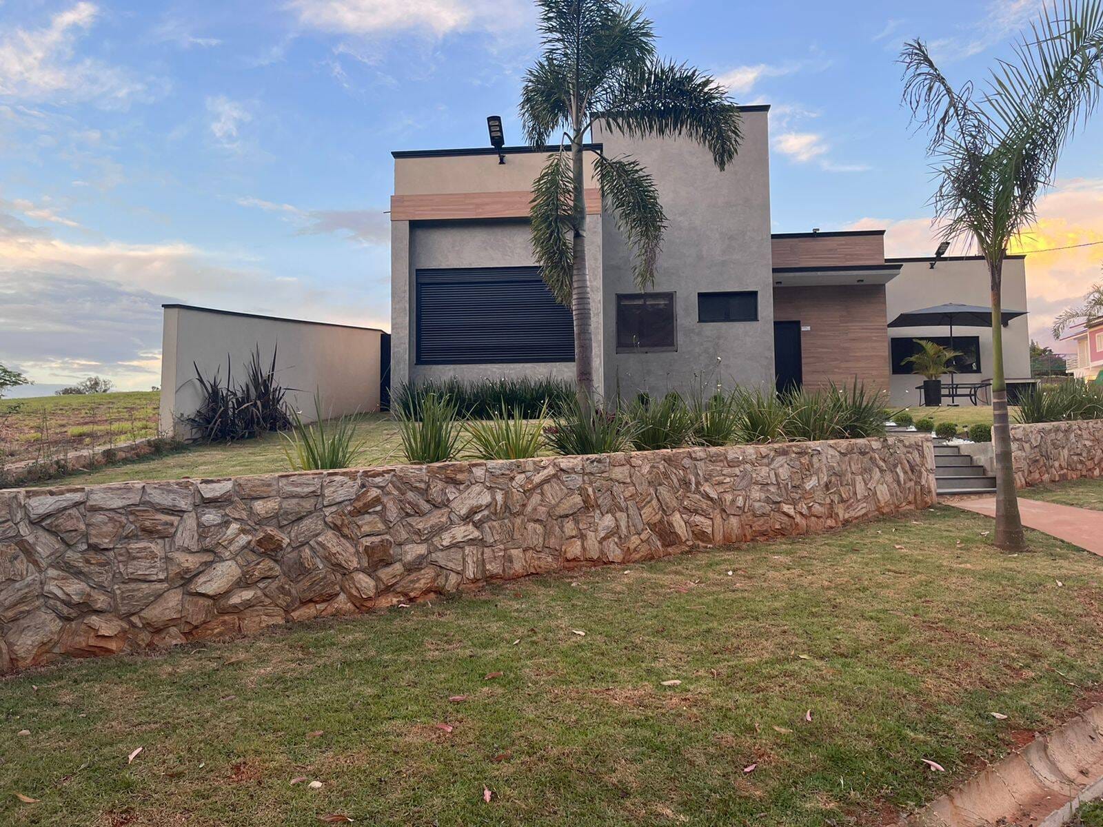 Casa em Condomínio Ninho Verde I, Porangaba/SP de 460m² 3 quartos à venda por R$ 748.900,00