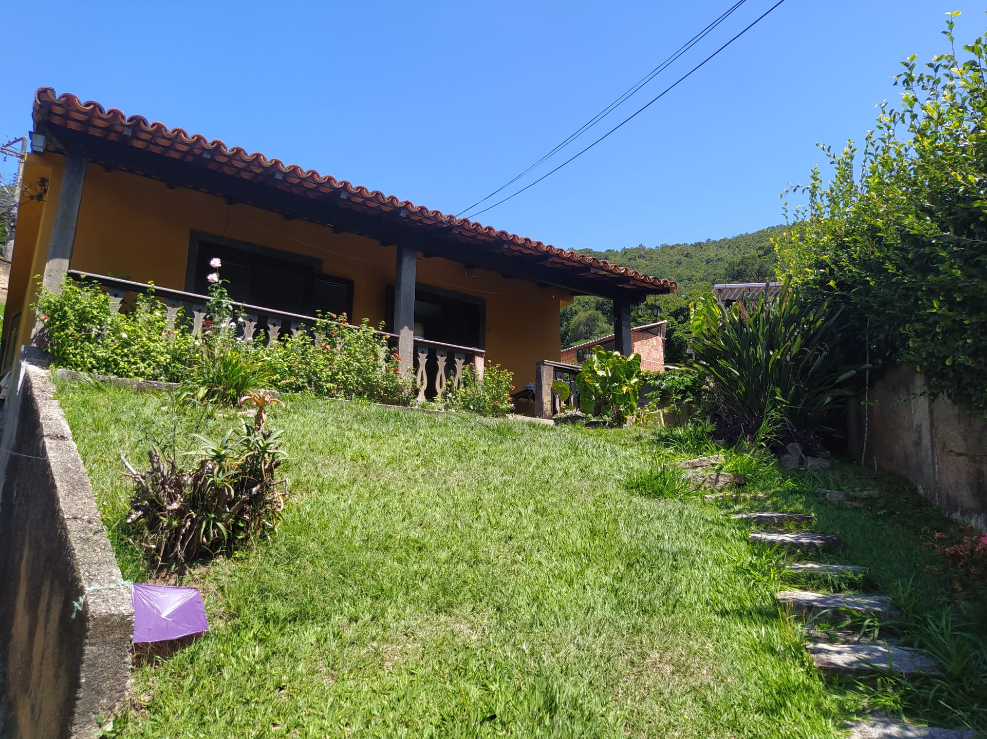 Casa em Corrêas, Petrópolis/RJ de 800m² 3 quartos à venda por R$ 749.000,00