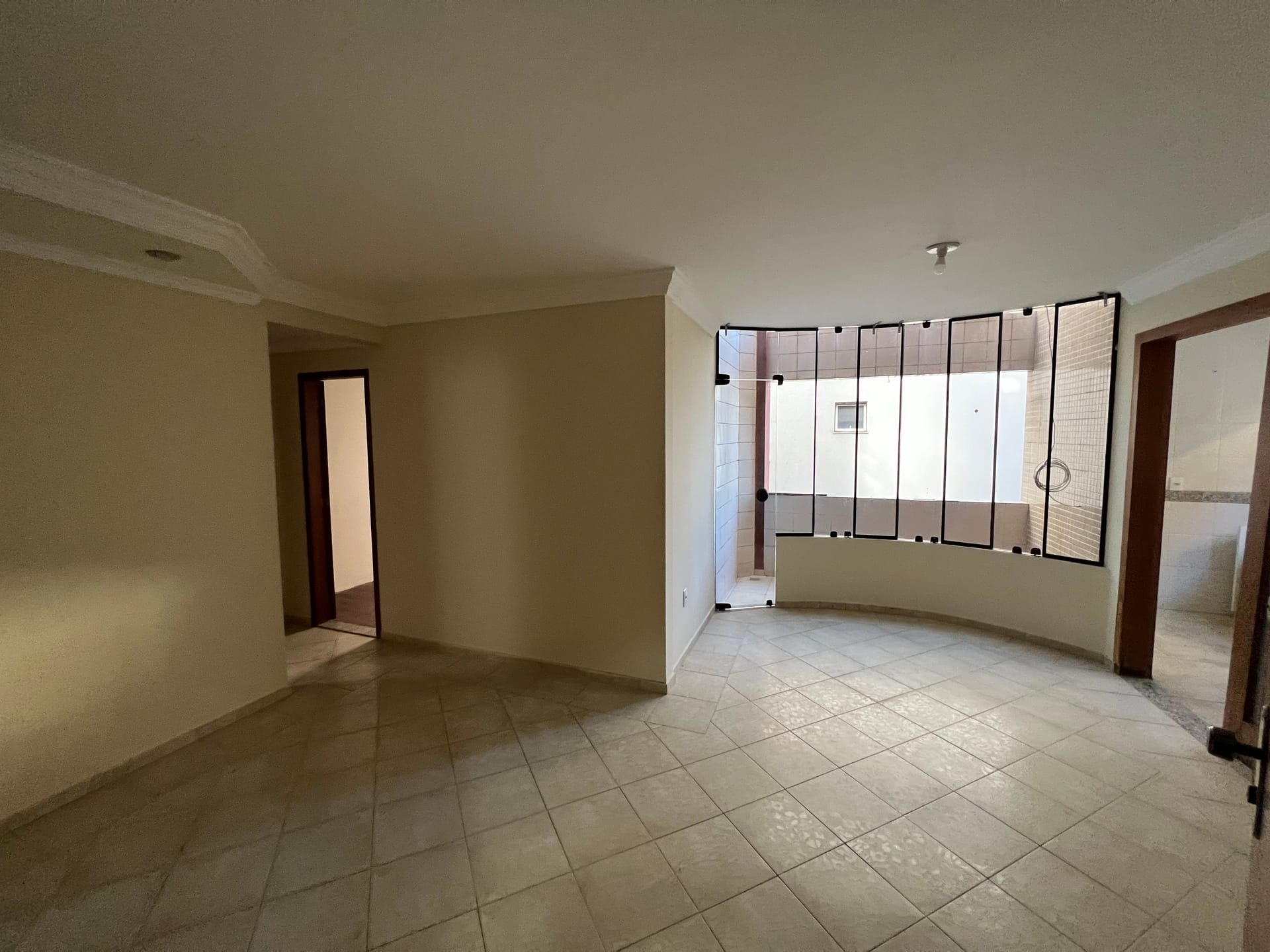 Apartamento em Cândida Câmara, Montes Claros/MG de 70m² 2 quartos à venda por R$ 290.000,00 ou para locação R$ 1.100,00/mes