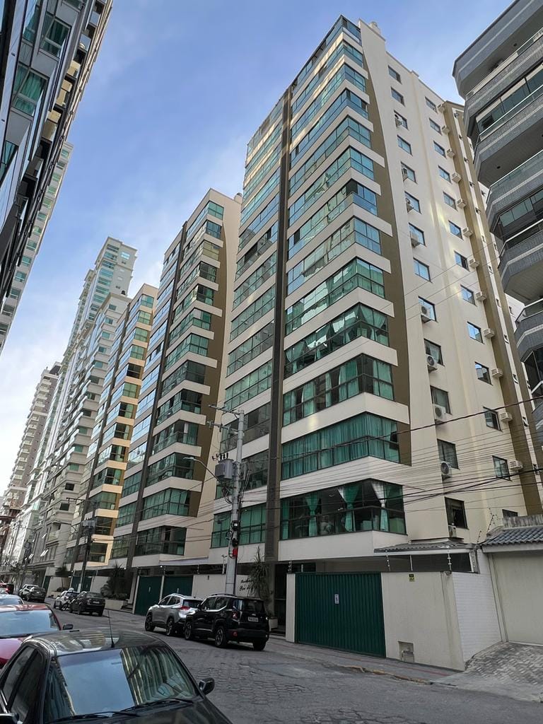 Apartamento em Meia Praia, Itapema/SC de 117m² 3 quartos à venda por R$ 1.294.000,00