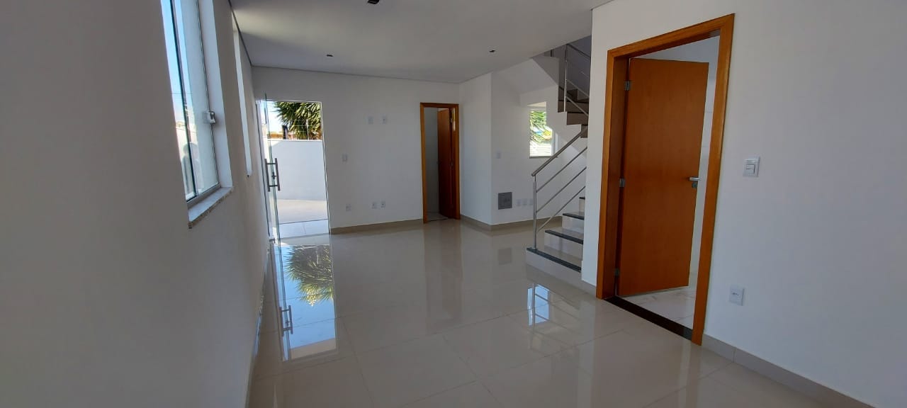 Casa em Rio Branco, Belo Horizonte/MG de 90m² 3 quartos à venda por R$ 568.000,00