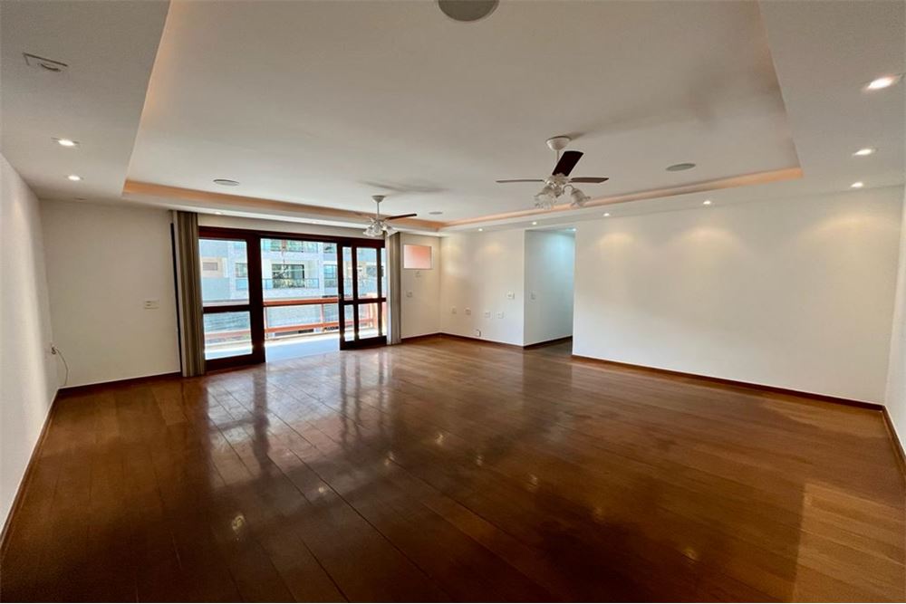 Apartamento em Agriões, Teresópolis/RJ de 121m² 3 quartos à venda por R$ 624.000,00