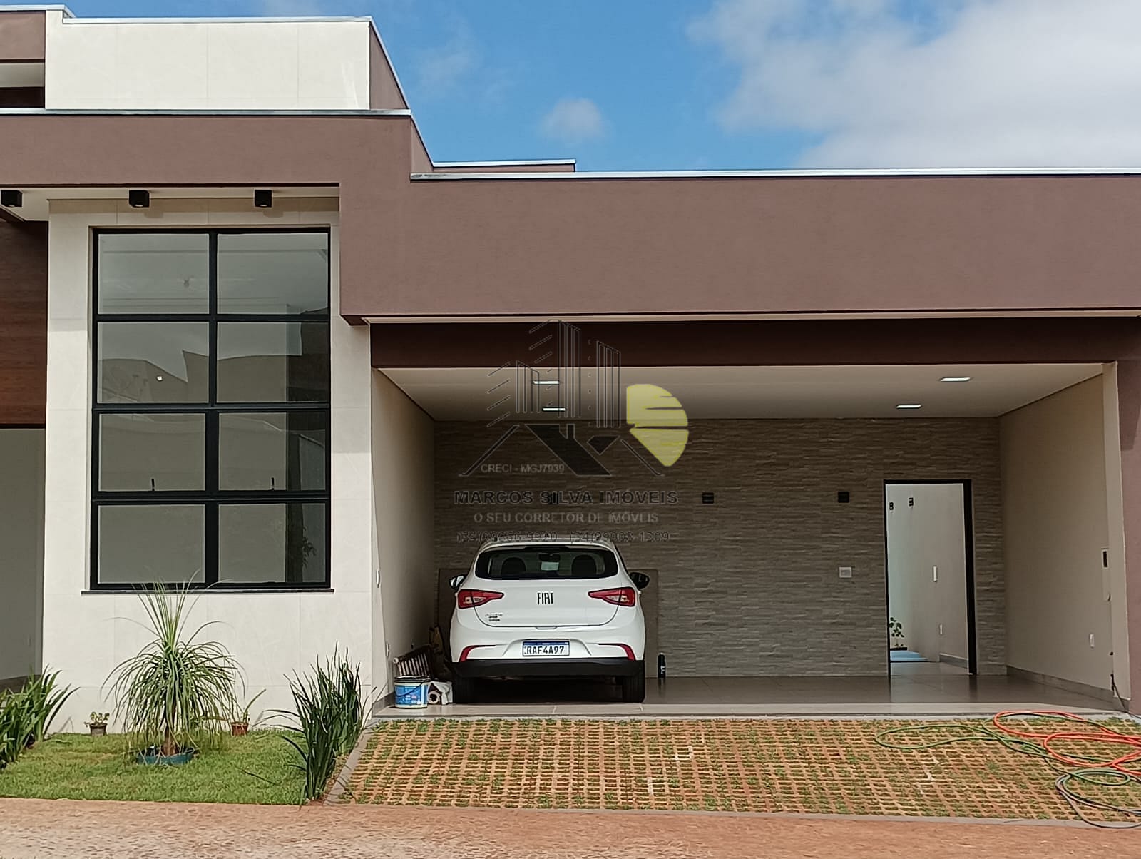 Casa em Cazeca, Uberlândia/MG de 152m² 3 quartos à venda por R$ 1.189.000,00