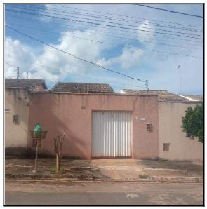 Casa em Centro, Montes Claros/MG de 150m² 2 quartos à venda por R$ 80.359,00