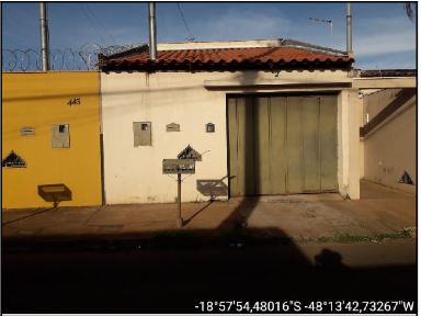 Casa em São Jorge, Uberlândia/MG de 270m² 2 quartos à venda por R$ 155.200,00