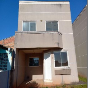 Casa em Jardim das Palmeiras, Campo Largo/PR de 100m² 3 quartos à venda por R$ 240.000,00