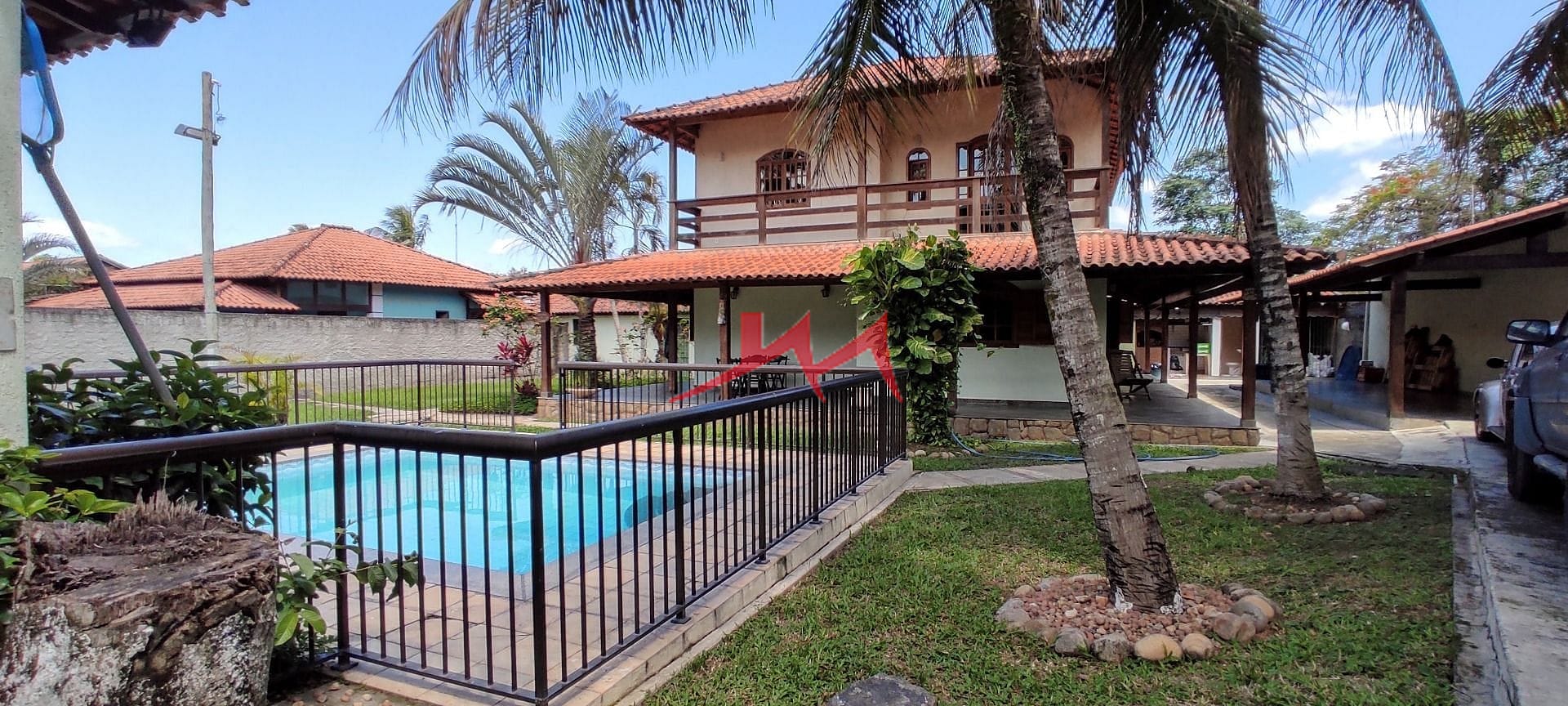 Casa em Laranjal, São Gonçalo/RJ de 240m² 6 quartos à venda por R$ 489.000,00