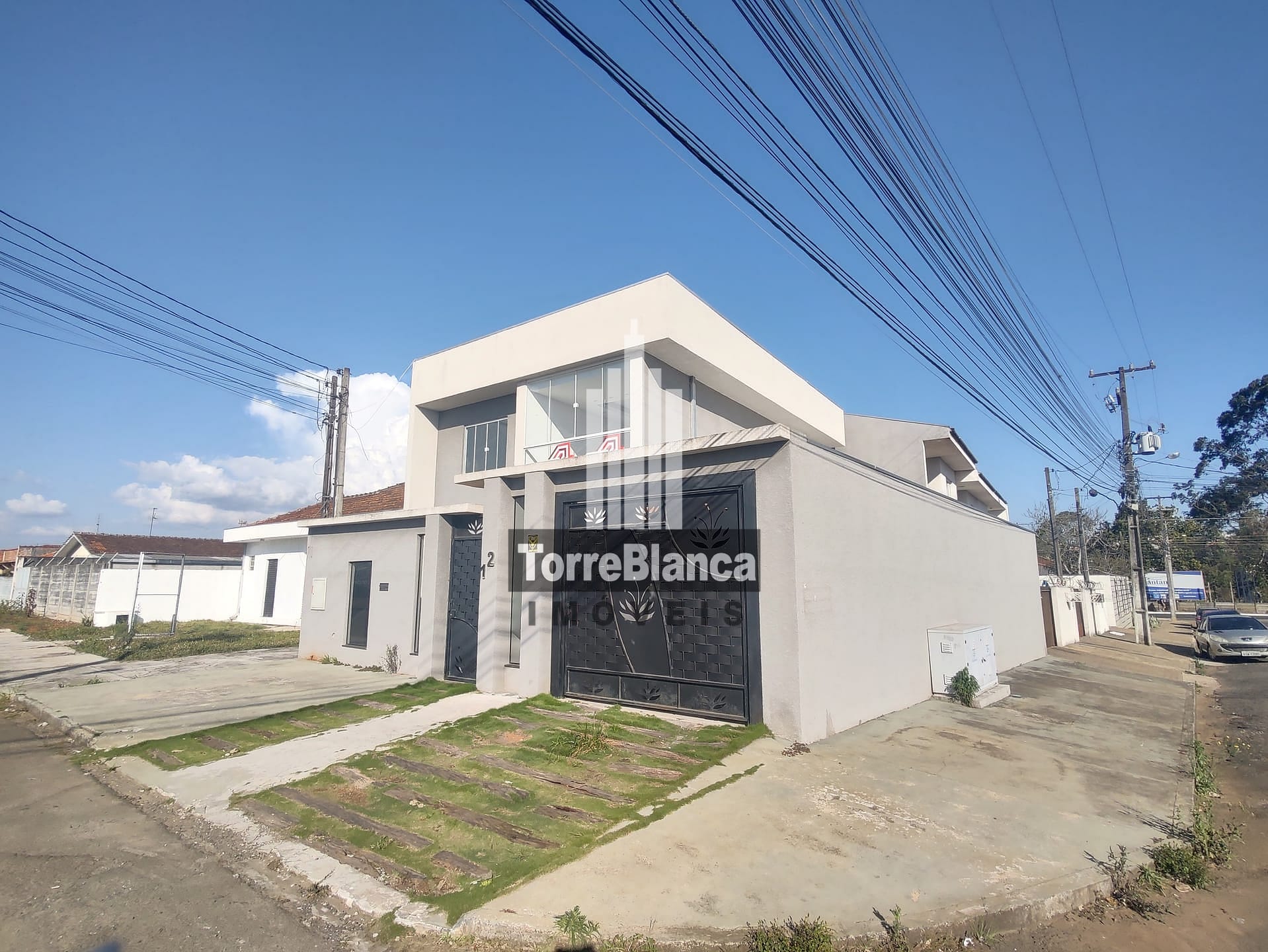 Casa em Uvaranas, Ponta Grossa/PR de 180m² 3 quartos para locação R$ 2.800,00/mes