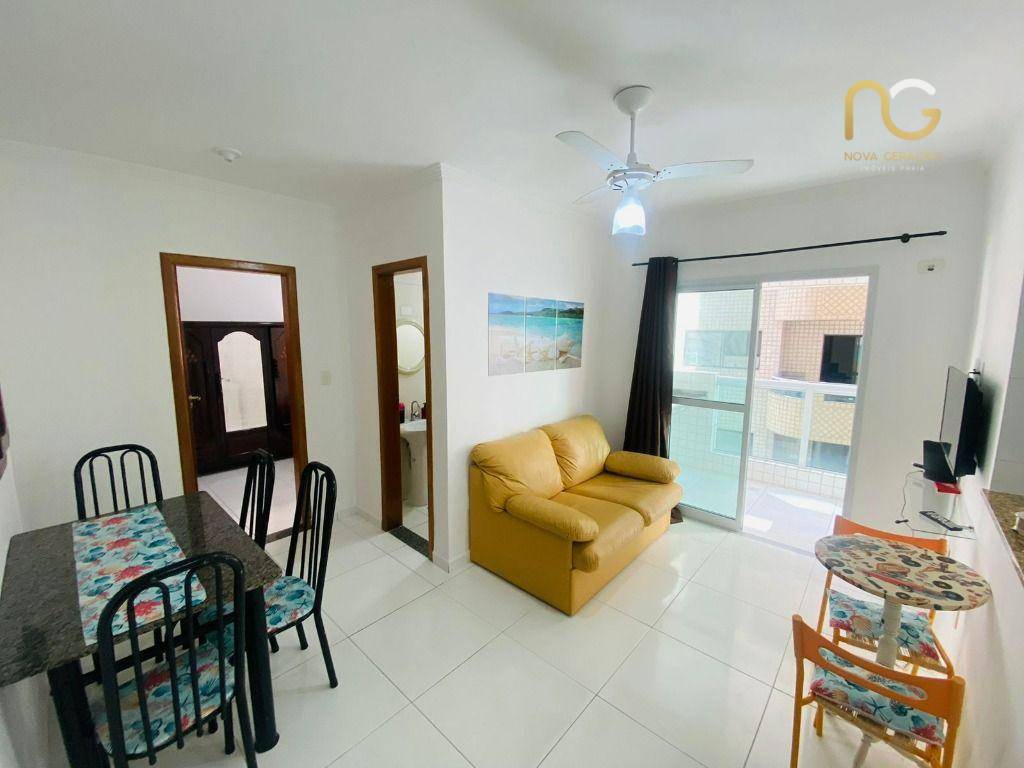 Apartamento em Vila Tupi, Praia Grande/SP de 46m² 1 quartos à venda por R$ 264.000,00