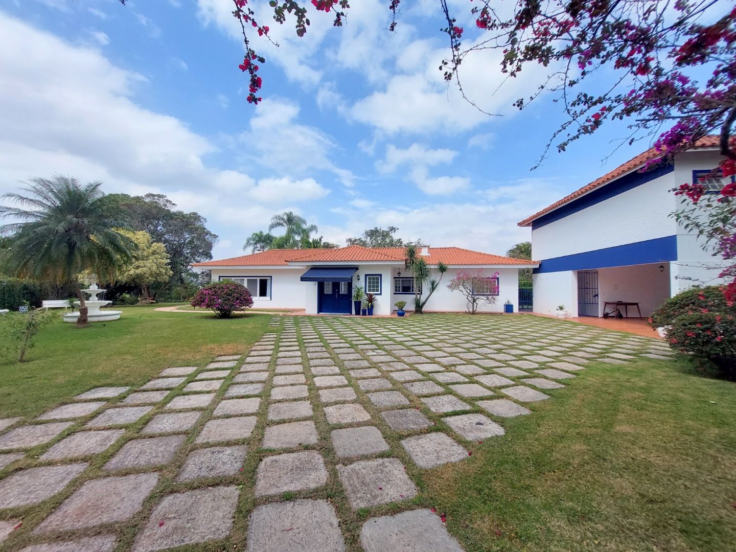 Casa em Vila de São Fernando, Cotia/SP de 485m² 4 quartos à venda por R$ 5.499.000,00 ou para locação R$ 32.567,00/mes