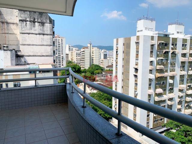 Apartamento em Ingá, Niterói/RJ de 110m² 3 quartos para locação R$ 3.300,00/mes