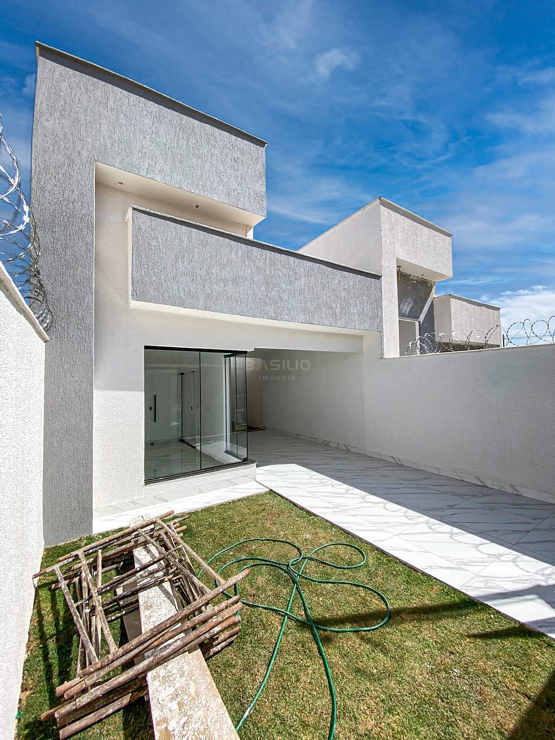Casa em Independência, Aparecida de Goiânia/GO de 118m² 3 quartos à venda por R$ 409.000,00