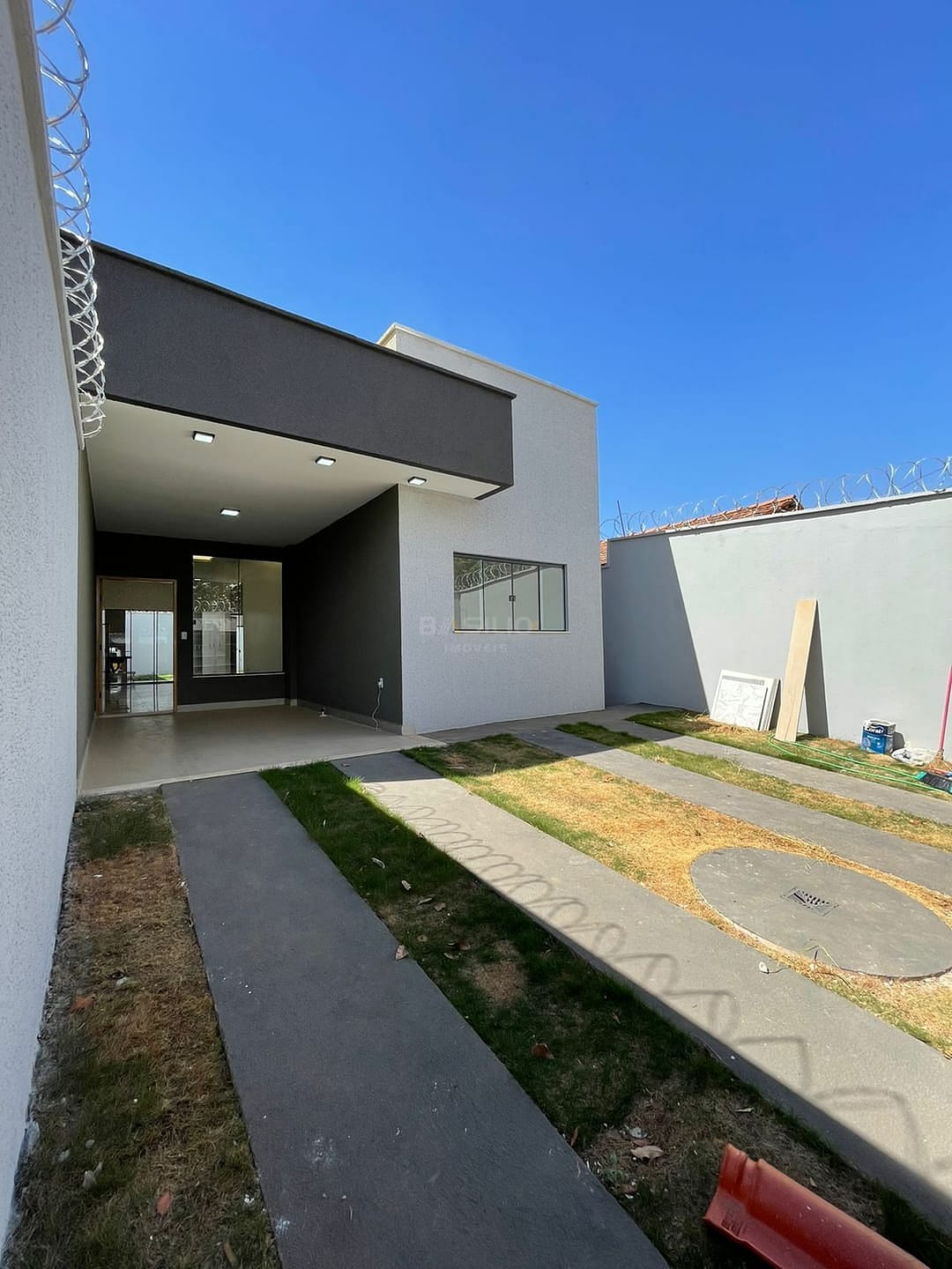 Casa em Jardim Helvécia, Aparecida de Goiânia/GO de 120m² 3 quartos à venda por R$ 519.000,00