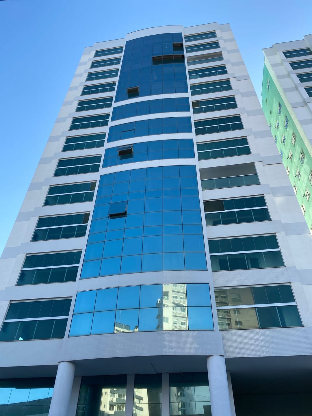 Apartamento em Centro, Barra Velha/SC de 79m² 2 quartos à venda por R$ 649.000,00