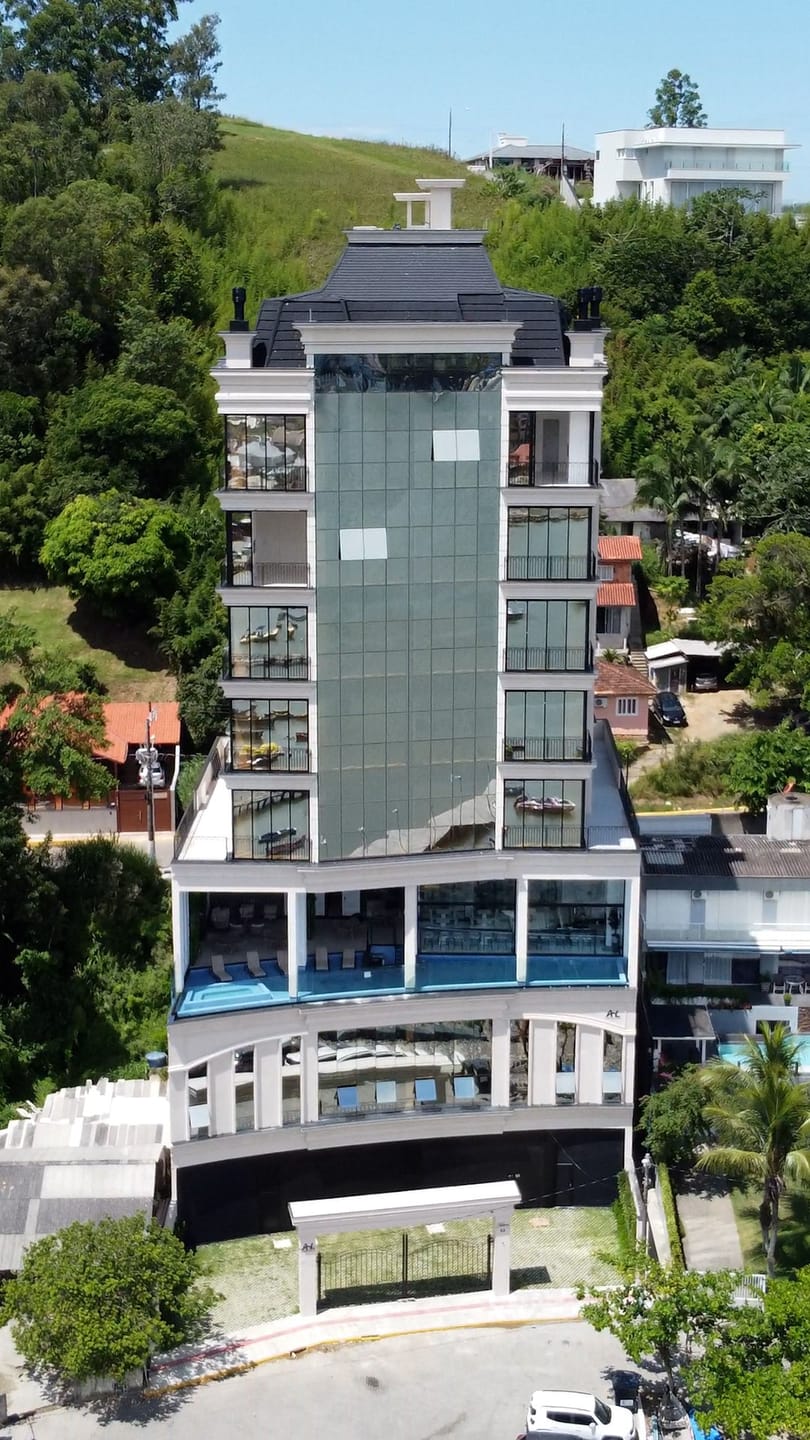 Apartamento em Canto Da Praia, Itapema/SC de 168m² 4 quartos à venda por R$ 6.753.000,00