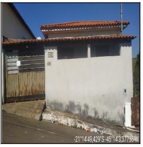 Casa em Vila Leolita, Nepomuceno/MG de 150m² 2 quartos à venda por R$ 114.382,00