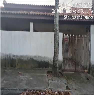 Casa em Conjunto Residencial Dom Pedro I, São José dos Campos/SP de 140m² 2 quartos à venda por R$ 195.356,00
