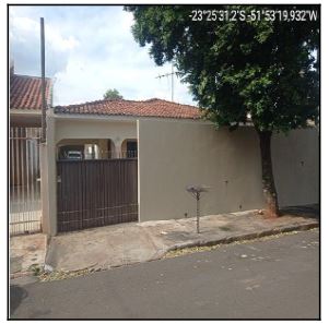 Casa em Jardim América, Maringá/PR de 300m² 4 quartos à venda por R$ 374.326,00