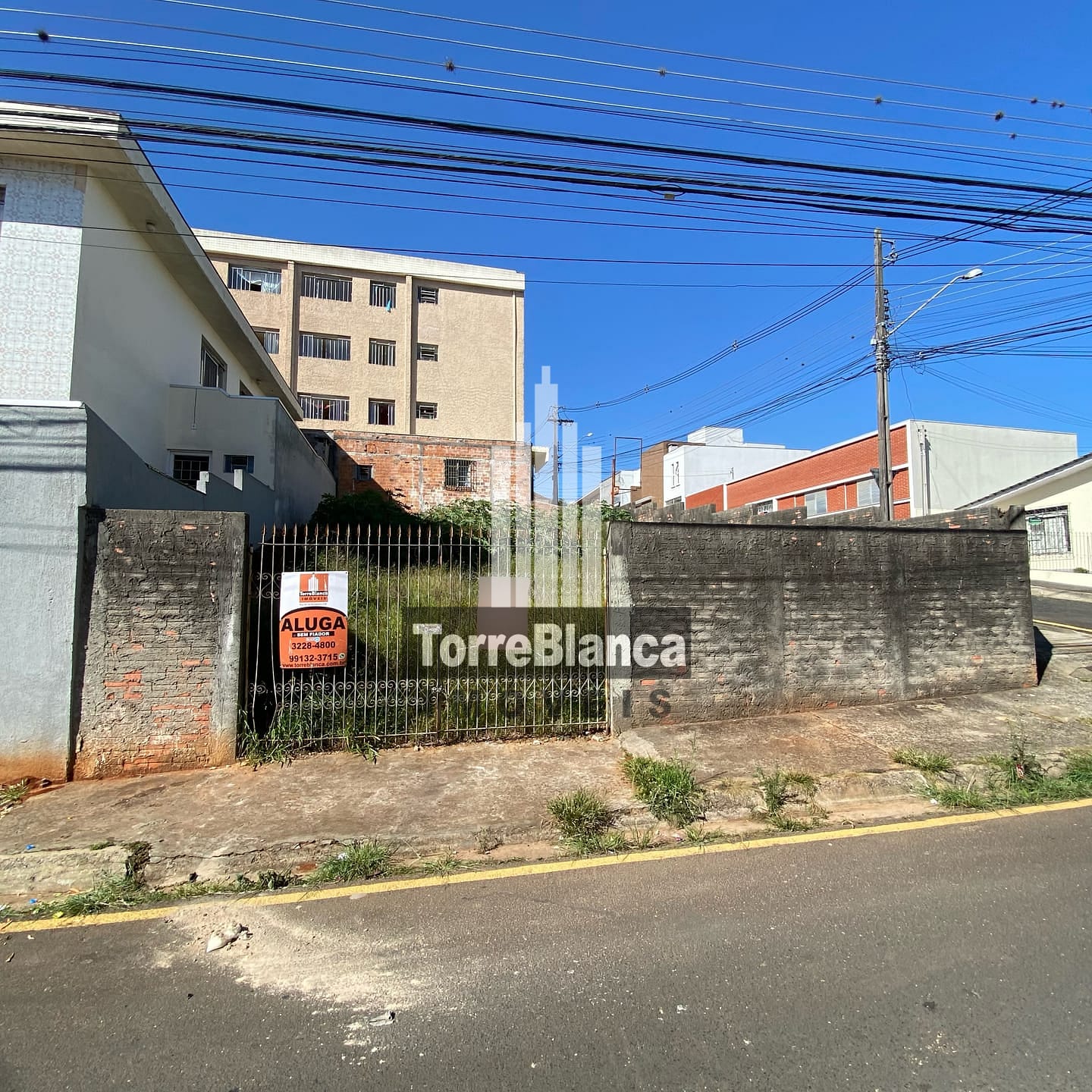 Terreno em Centro, Ponta Grossa/PR de 10m² à venda por R$ 400.000,00 ou para locação R$ 2.000,00/mes