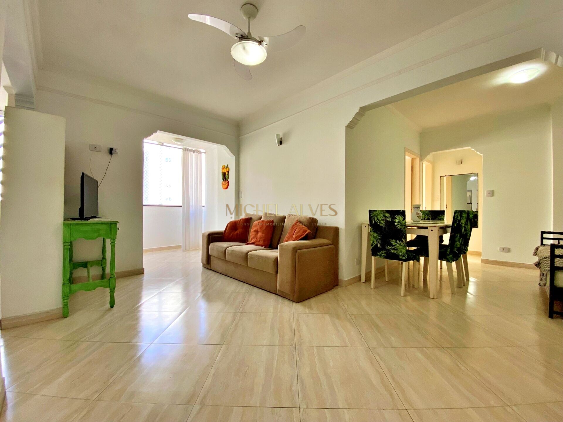 Apartamento em Jardim Ideal, Guarujá/SP de 70m² 2 quartos à venda por R$ 429.000,00