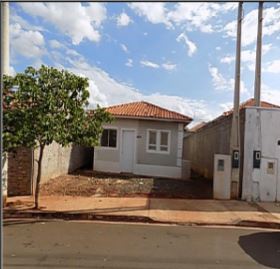 Casa em Centro, Pirassununga/SP de 180m² 2 quartos à venda por R$ 101.900,00