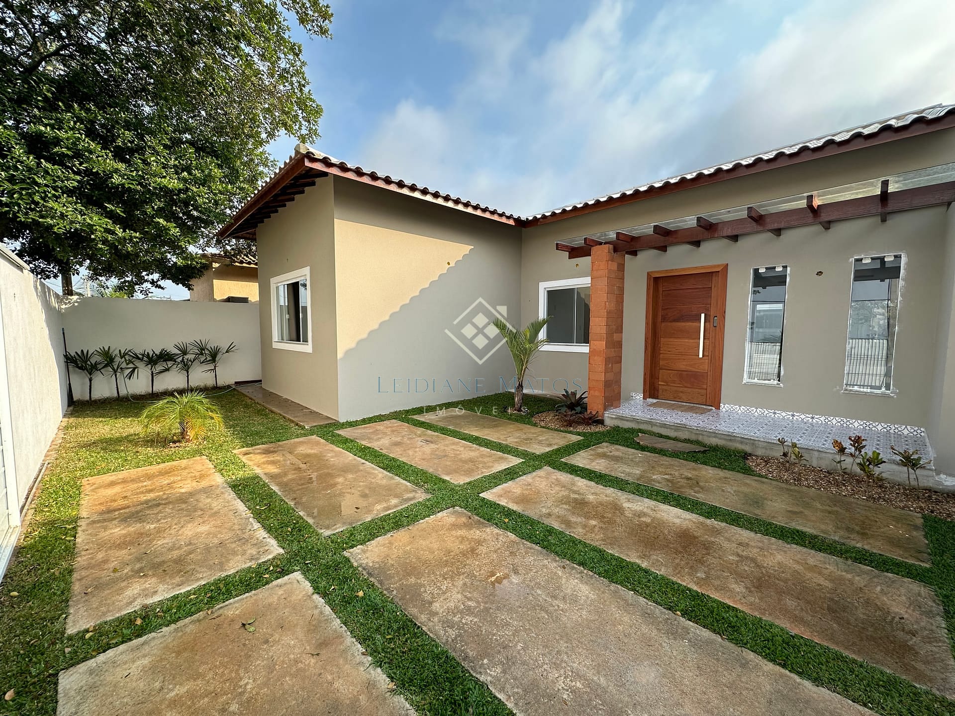 Casa em São Mateus, São Pedro Da Aldeia/RJ de 150m² 4 quartos à venda por R$ 649.000,00
