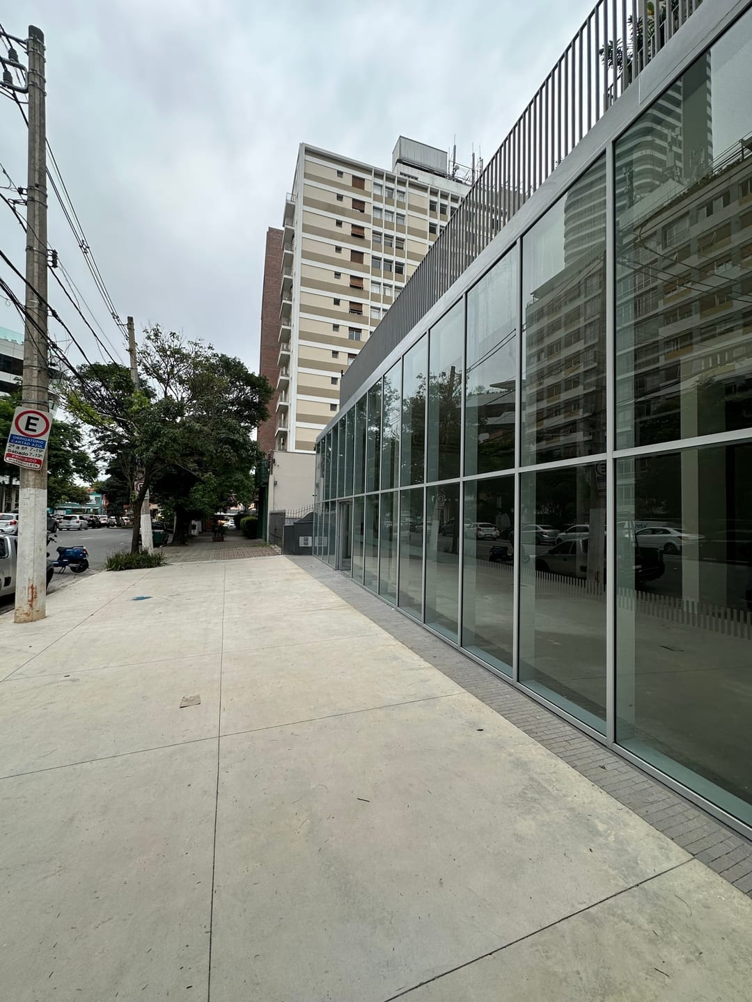 Ponto em Pinheiros, São Paulo/SP de 240m² para locação R$ 24.000,00/mes