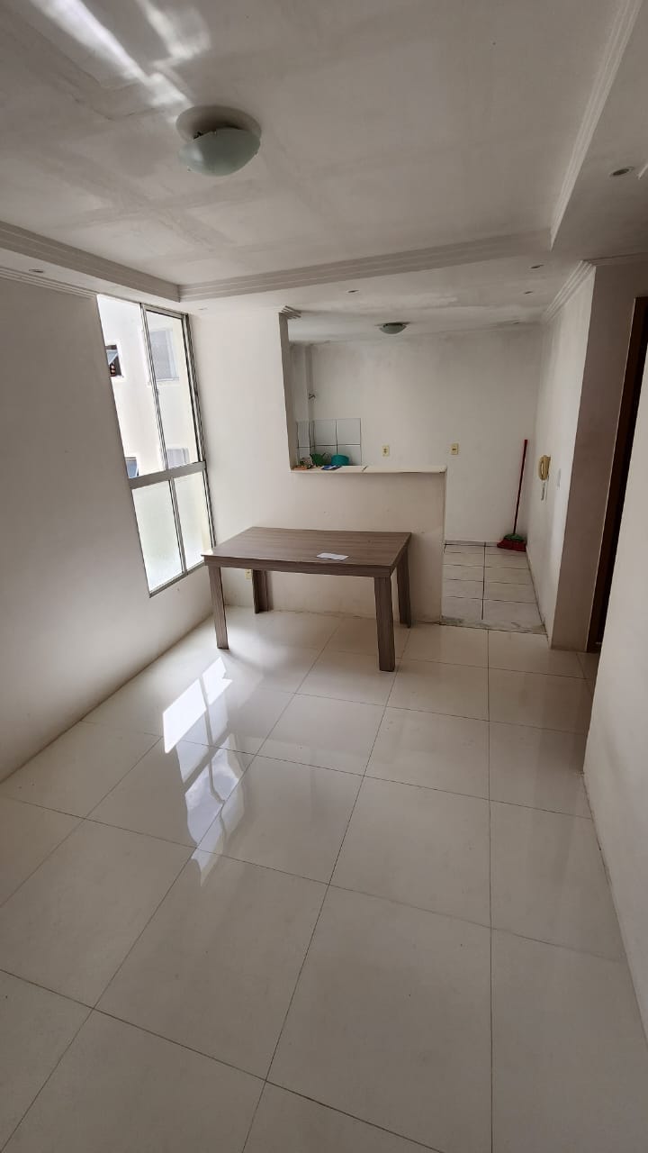 Apartamento em Centro, Camaçari/BA de 42m² 2 quartos para locação R$ 1.000,00/mes
