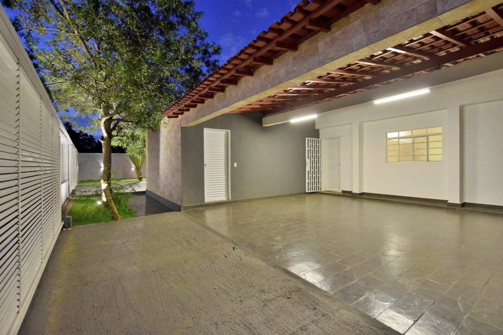 Casa em Asa Norte, Brasília/DF de 450m² 4 quartos à venda por R$ 589.000,00