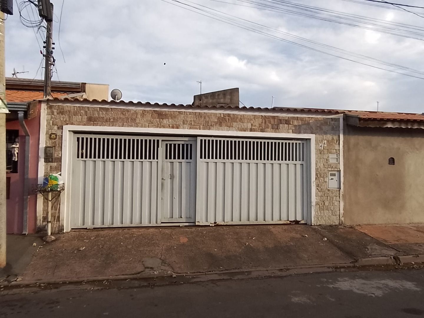 Casa em Conjunto Habitacional Vila Réggio, Campinas/SP de 80m² 2 quartos à venda por R$ 264.000,00