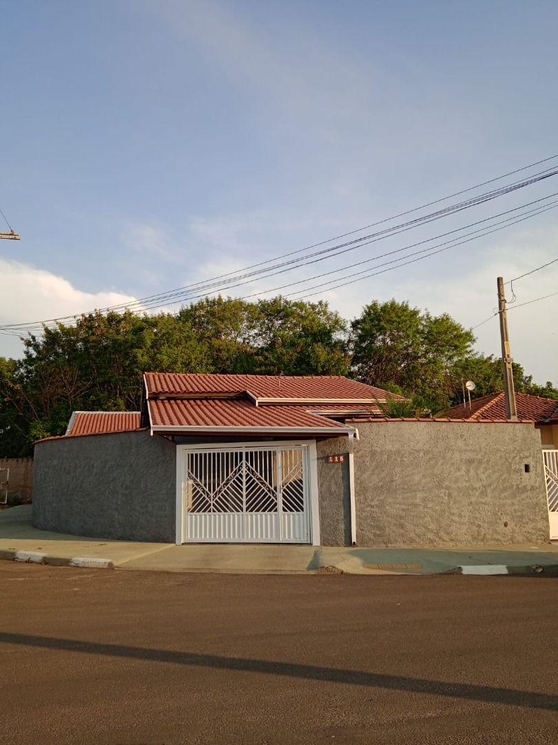 Casa em Portal Das Flores, São Pedro/SP de 150m² 2 quartos à venda por R$ 549.000,00