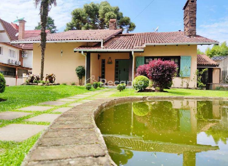 Casa em Vila Suzana, Canela/RS de 320m² 5 quartos à venda por R$ 1.395.000,00