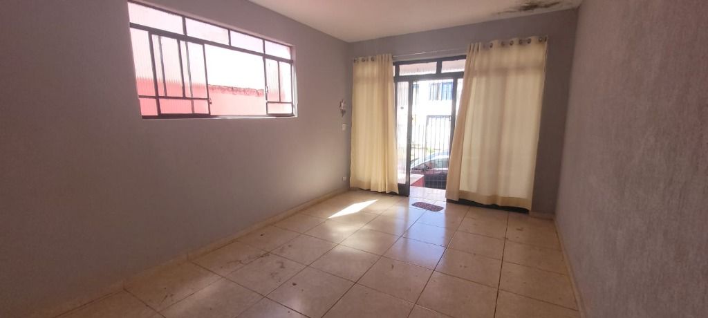 Casa em Centro, Piracicaba/SP de 157m² 2 quartos para locação R$ 1.600,00/mes