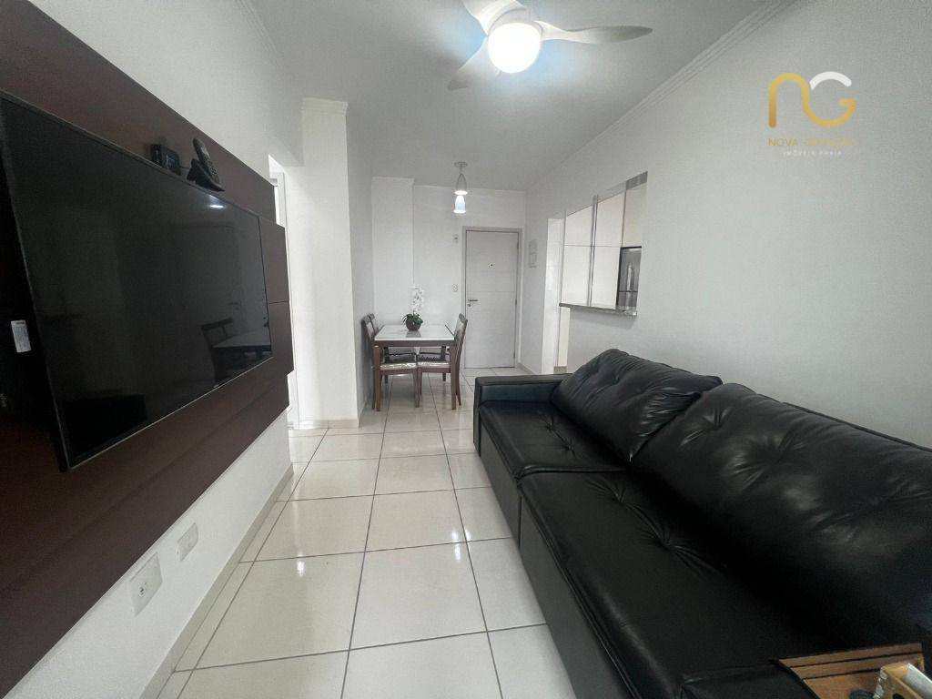 Apartamento em Vila Tupi, Praia Grande/SP de 61m² 1 quartos à venda por R$ 370.000,00