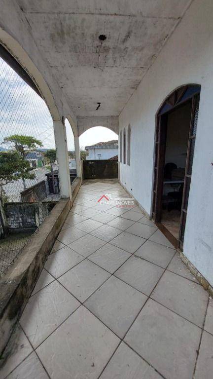 Sobrado em Vila Santa Rosa, Guarujá/SP de 248m² 3 quartos à venda por R$ 799.000,00