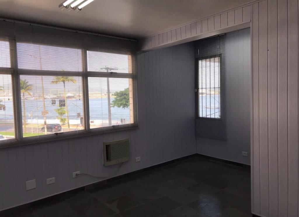 Sala em Ponta da Praia, Santos/SP de 60m² à venda por R$ 439.000,00