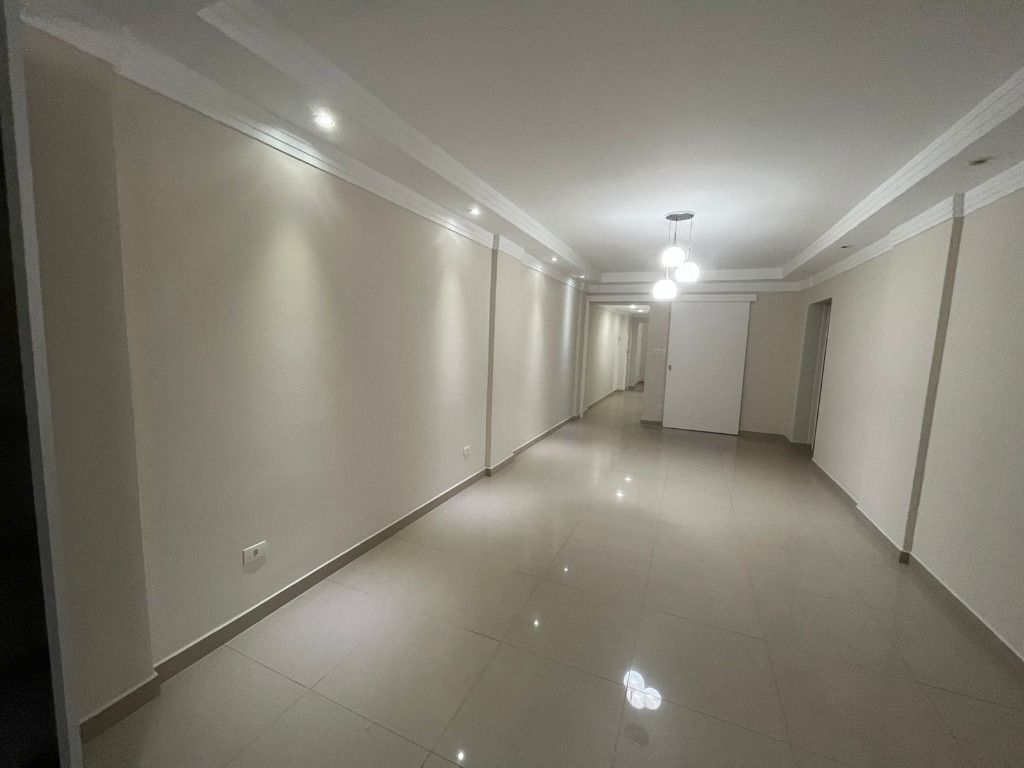 Apartamento em Ponta da Praia, Santos/SP de 126m² 3 quartos à venda por R$ 649.000,00